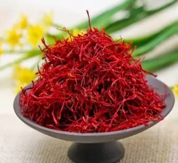 تصویر 2 از زعفران کادویی بهرامن سرگل ممتاز با عطر طبیعی